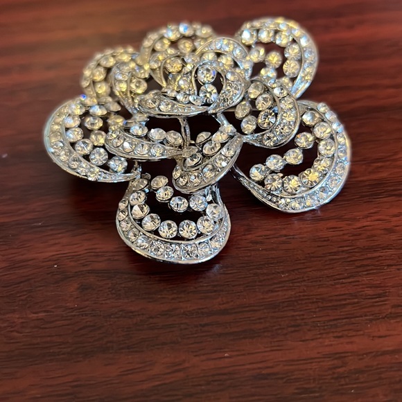 Brooch silver and bling - Picture 2 of 2